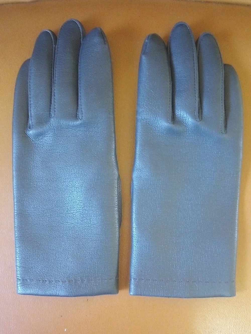 LIKE NEW Vintage Retro Dark Navy Blue Classic Nylon Gloves w/ Lining, Size B